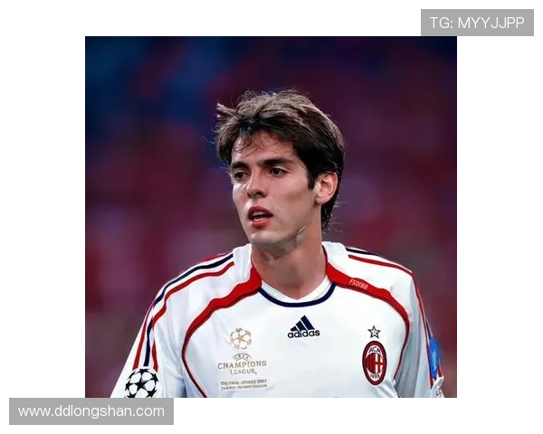 高清图展示足球明星卡卡的辉煌瞬间与精彩瞬间回顾