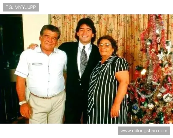 欧洲足球明星的妻子们：她们背后的故事与生活揭秘